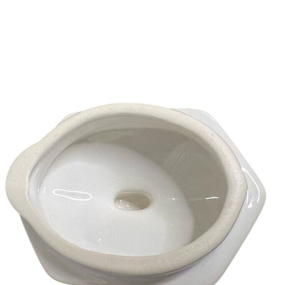 ˚₊‧꒰ა ☆ ໒꒱ ‧₊˚ Vintage Crownford  Violet Pattern Teapot Bright White Flowers - Picture 7 of 11